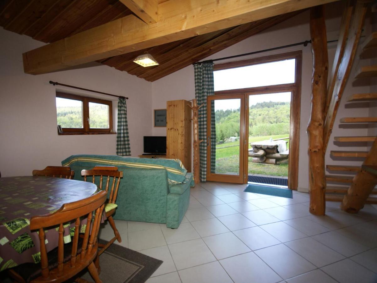 Cosy Holiday Home With Garden In Walscheid Exterior foto